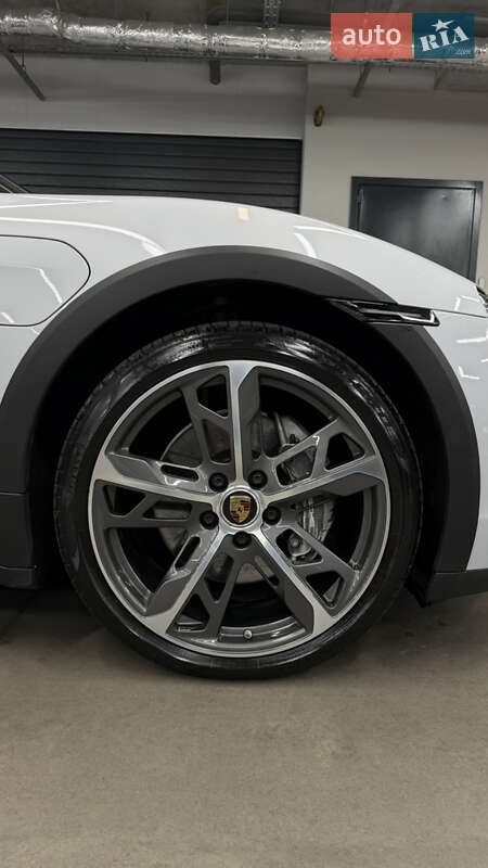 Универсал Porsche Taycan Cross Turismo 2022 в Киеве фото 3 Универсал Porsche Taycan Cross Turismo 2022 в Киеве