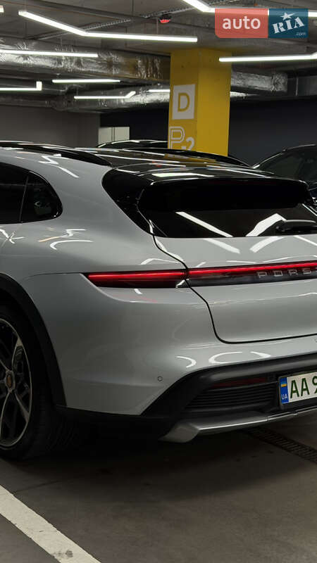 Универсал Porsche Taycan Cross Turismo 2022 в Киеве фото 12 Универсал Porsche Taycan Cross Turismo 2022 в Киеве