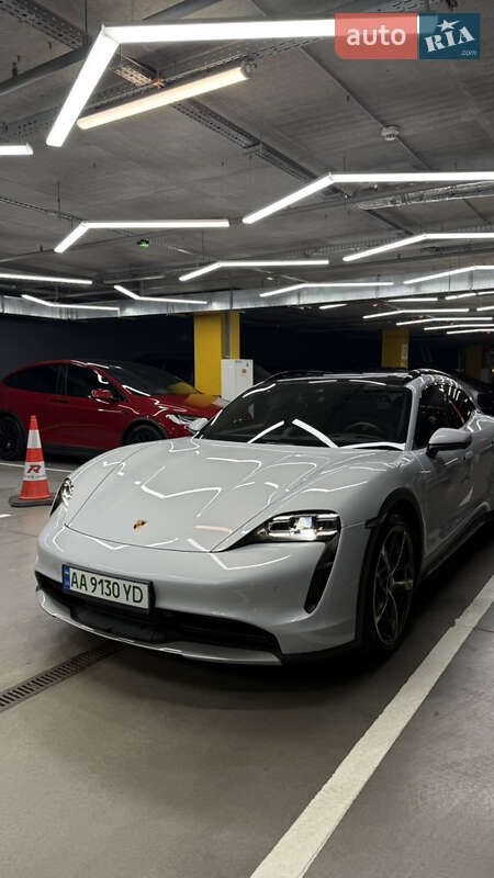 Универсал Porsche Taycan Cross Turismo 2022 в Киеве фото 15 Универсал Porsche Taycan Cross Turismo 2022 в Киеве