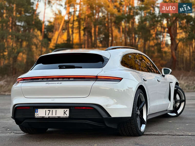 Універсал Porsche Taycan Sport Turismo 2023 в Києві фото 41 Універсал Porsche Taycan Sport Turismo 2023 в Києві