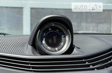 Универсал Porsche Taycan 2021 в 