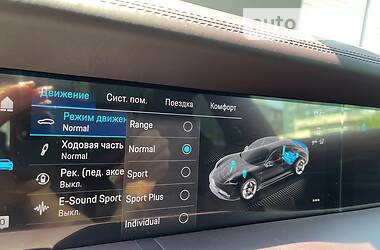 Седан Porsche Taycan 2020 в 