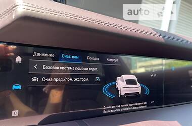 Седан Porsche Taycan 2020 в 