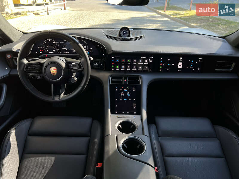 Седан Porsche Taycan 2020 в Одессе