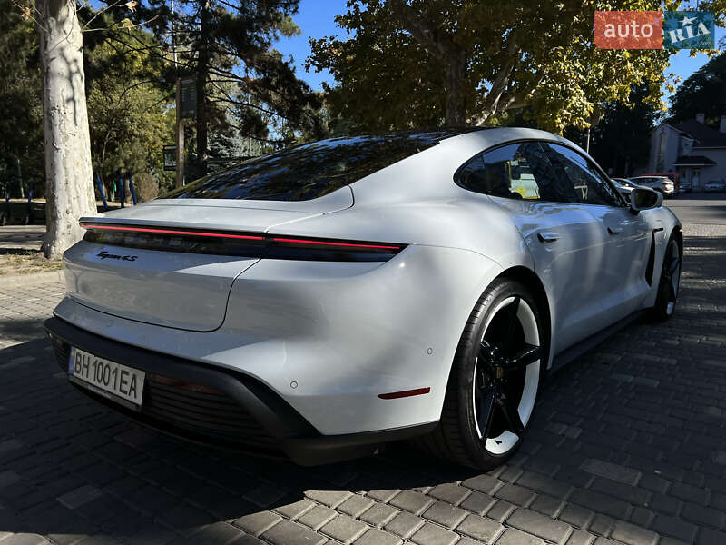 Седан Porsche Taycan 2020 в Одессе