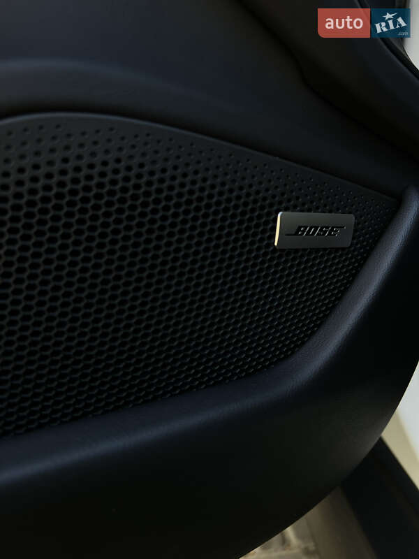 Седан Porsche Taycan 2020 в Одессе