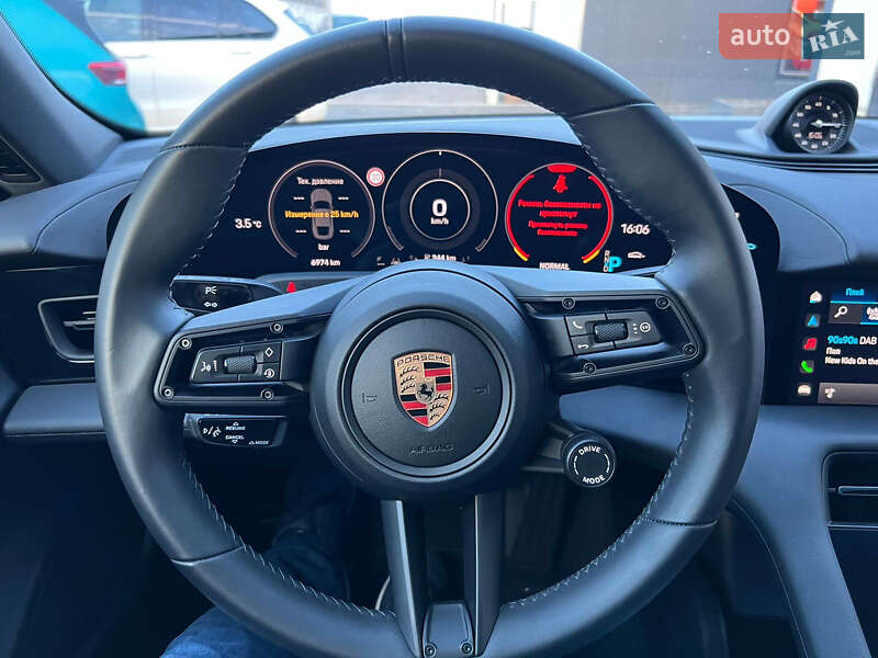 Седан Porsche Taycan 2023 в Киеве фото 10 Седан Porsche Taycan 2023 в Киеве