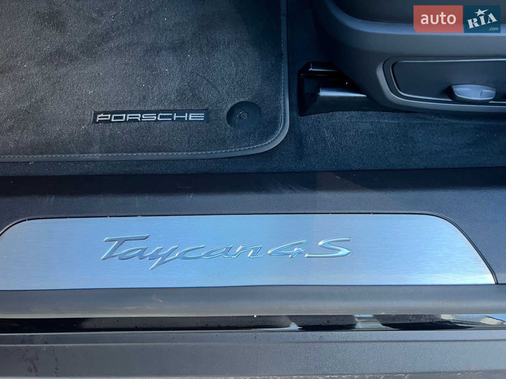 2023 Porsche Taycan - мініатюра 20