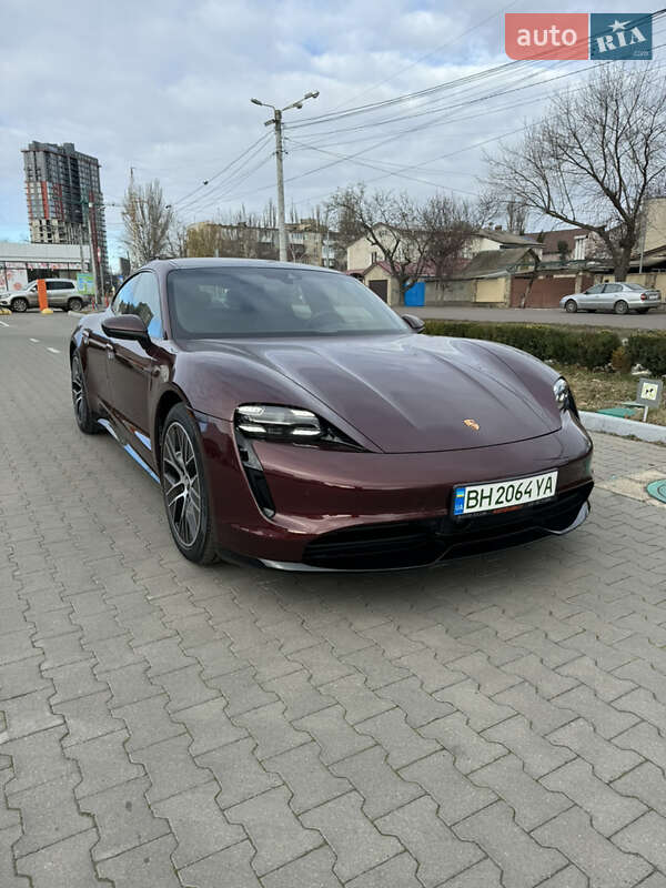 Седан Porsche Taycan 2021 в Одессе
