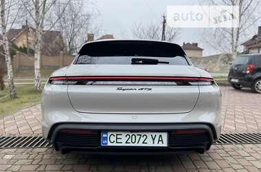 Седан Porsche Taycan 2023 в Черновцах