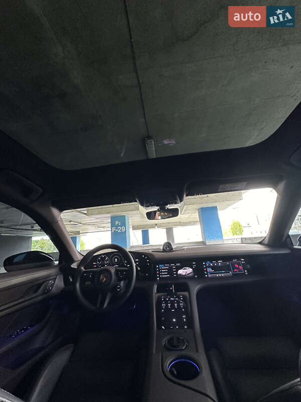 Седан Porsche Taycan 2022 в Киеве фото 7 Седан Porsche Taycan 2022 в Киеве