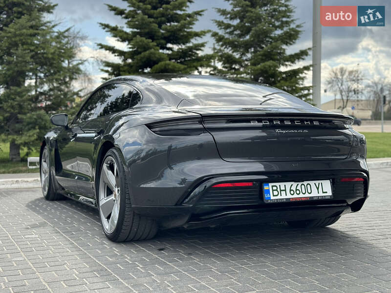 Седан Porsche Taycan 2020 в Одессе