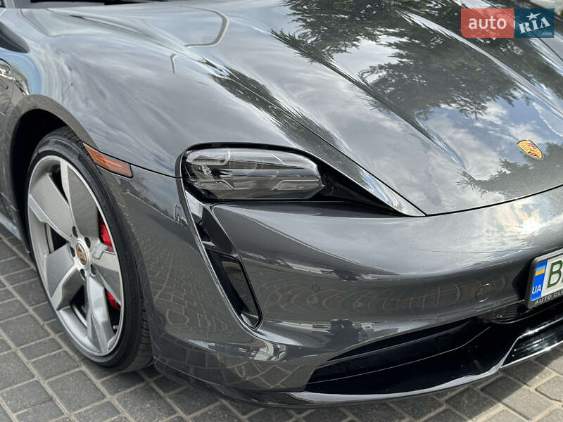 Седан Porsche Taycan 2020 в Одессе