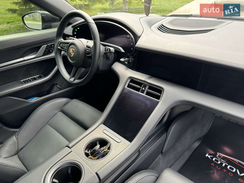 Седан Porsche Taycan 2020 в Одессе