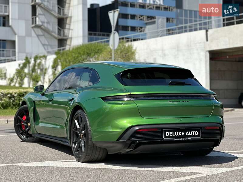 Седан Porsche Taycan 2022 в Києві