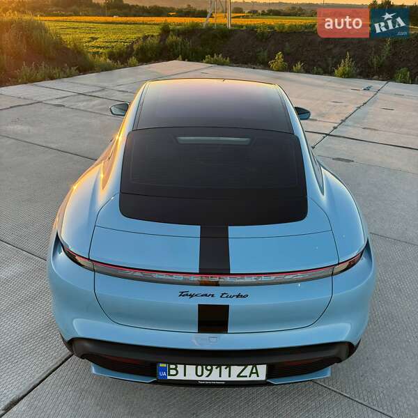 Седан Porsche Taycan 2020 в Полтаве