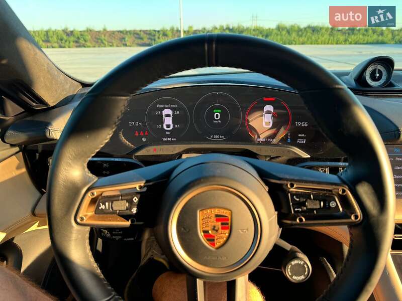 Седан Porsche Taycan 2020 в Полтаве