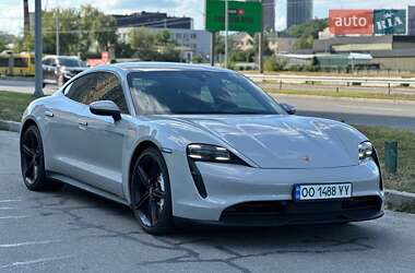 Porsche Taycan 2021 Porsche Taycan 2021