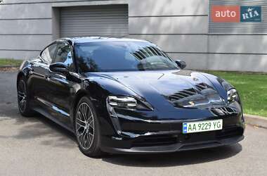 Porsche Taycan 2022 Porsche Taycan 2022