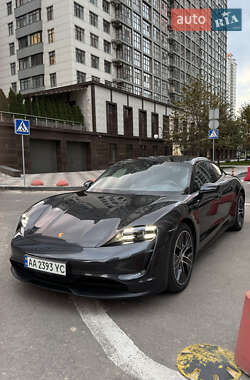 Porsche Taycan 2021 Porsche Taycan 2021