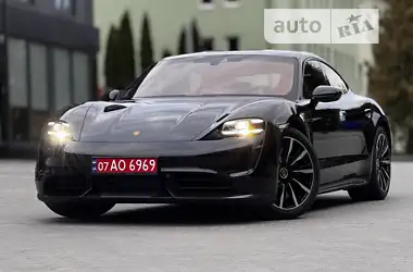 Porsche Taycan 2020