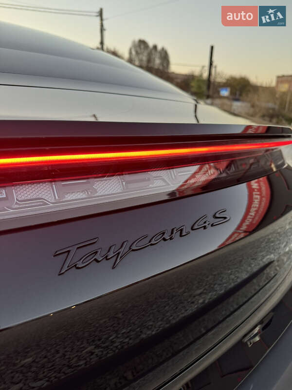 Седан Porsche Taycan 2022 в Тернополі фото 10 Седан Porsche Taycan 2022 в Тернополі