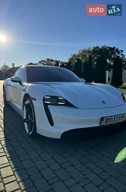 Porsche Taycan 2021 Porsche Taycan 2021