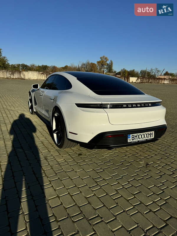 Седан Porsche Taycan 2021 в Одессе