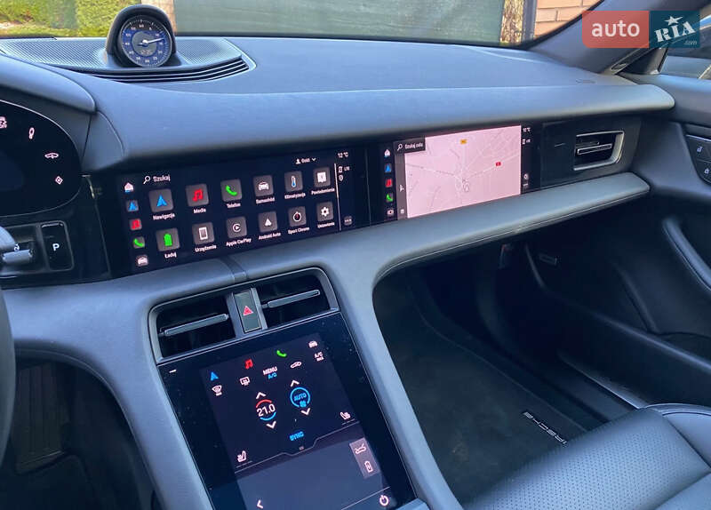 Седан Porsche Taycan 2021 в Львове