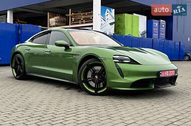 Седан Porsche Taycan 2020 в Києві