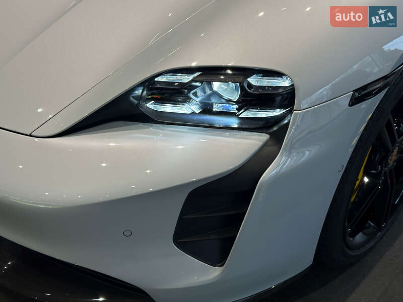 Седан Porsche Taycan 2021 в Одессе