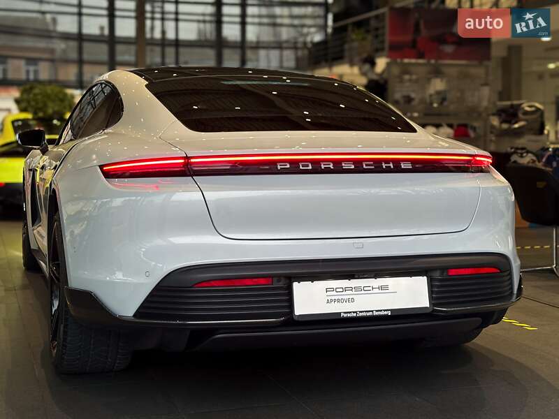 Седан Porsche Taycan 2021 в Одессе