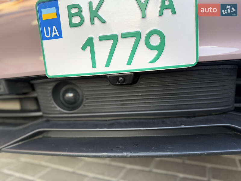 Седан Porsche Taycan 2022 в Ровно фото 39 Седан Porsche Taycan 2022 в Ровно