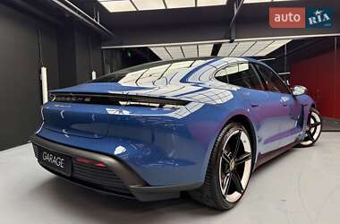 Седан Porsche Taycan 2021 в Києві