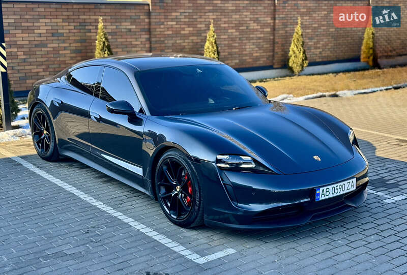 Седан Porsche Taycan 2021 в Виннице