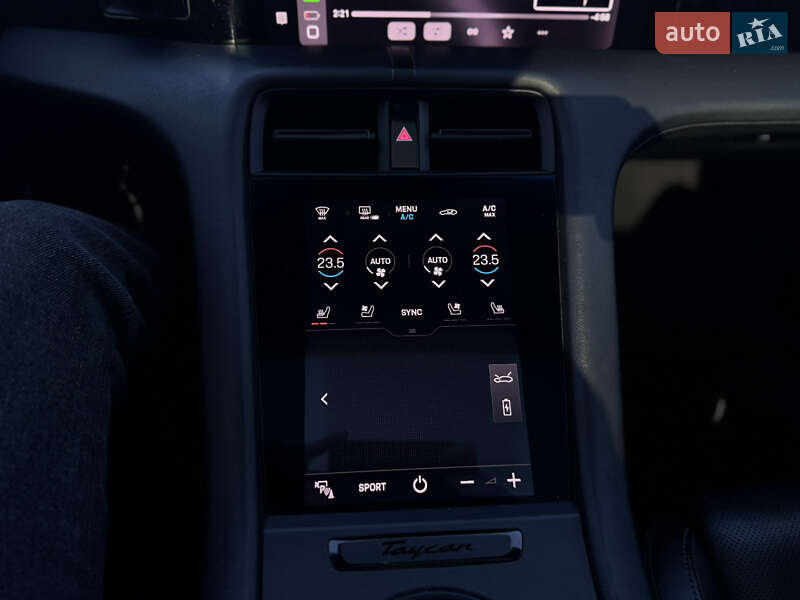 Седан Porsche Taycan 2021 в Виннице