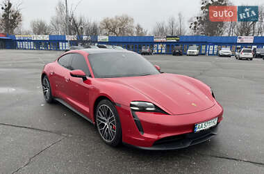 Седан Porsche Taycan 2022 в Києві