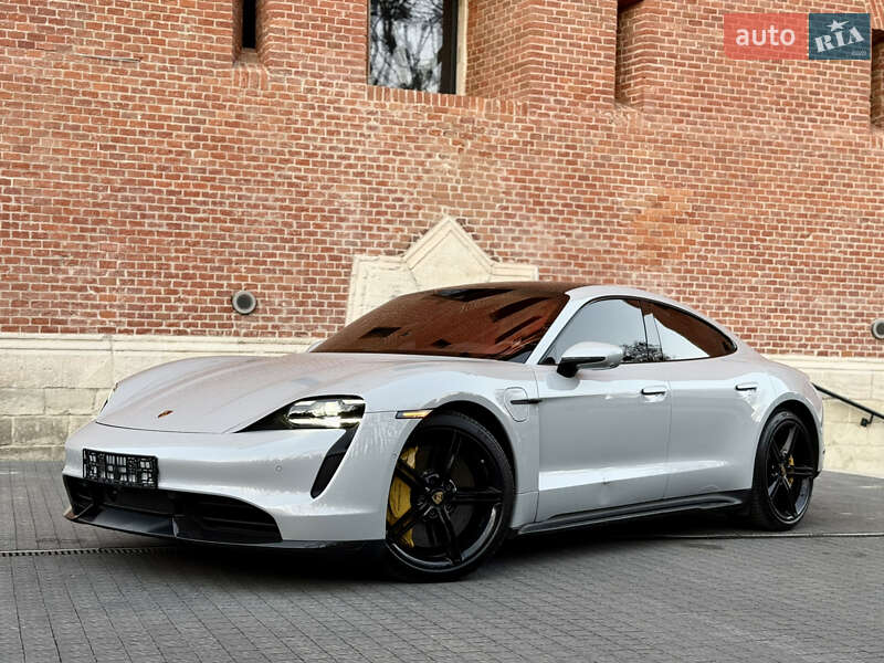 Седан Porsche Taycan 2022 в Львове