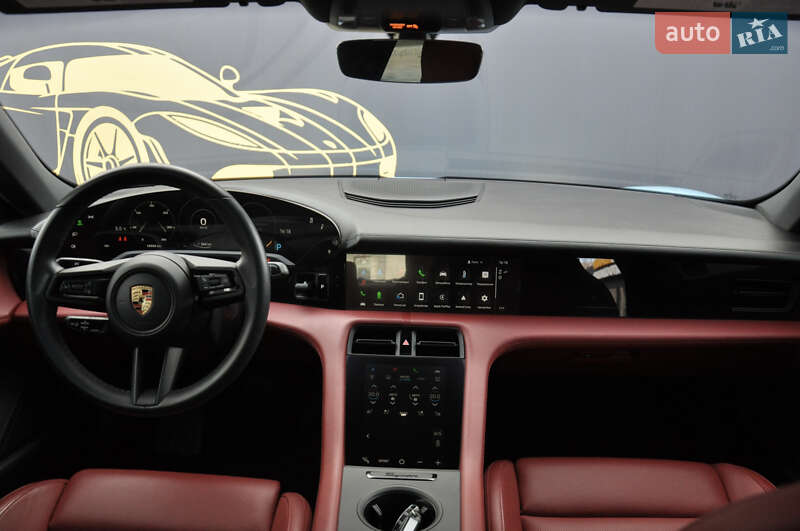 Седан Porsche Taycan 2022 в Киеве