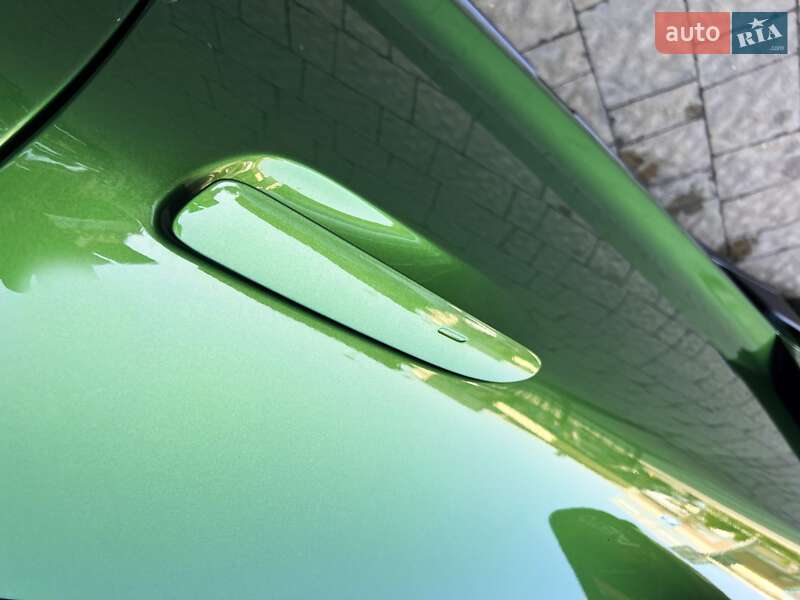 Седан Porsche Taycan 2021 в Львове фото 16 Седан Porsche Taycan 2021 в Львове