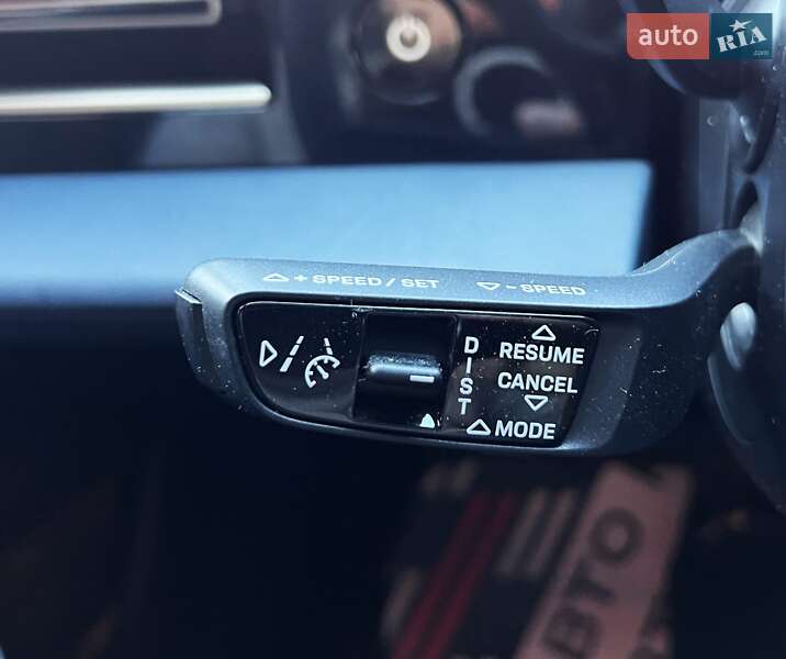 Седан Porsche Taycan 2021 в Львове фото 32 Седан Porsche Taycan 2021 в Львове