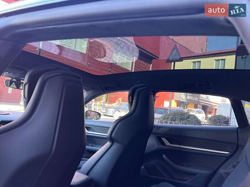 Седан Porsche Taycan 2021 в Львове фото 54 Седан Porsche Taycan 2021 в Львове