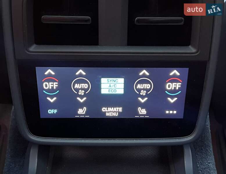 Седан Porsche Taycan 2021 в Львове фото 56 Седан Porsche Taycan 2021 в Львове