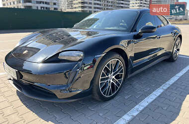 Porsche Taycan 2021 Porsche Taycan 2021