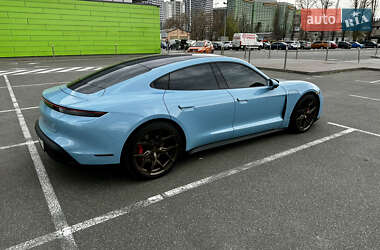 Седан Porsche Taycan 2020 в 