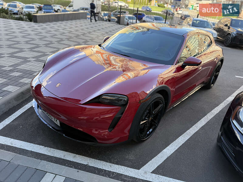 Porsche Taycan 2022