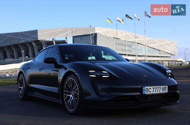 Porsche Taycan 2020