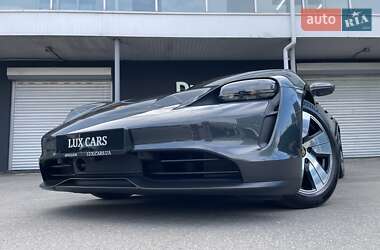 Седан Porsche Taycan 2022 в 