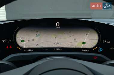 Седан Porsche Taycan 2022 в 