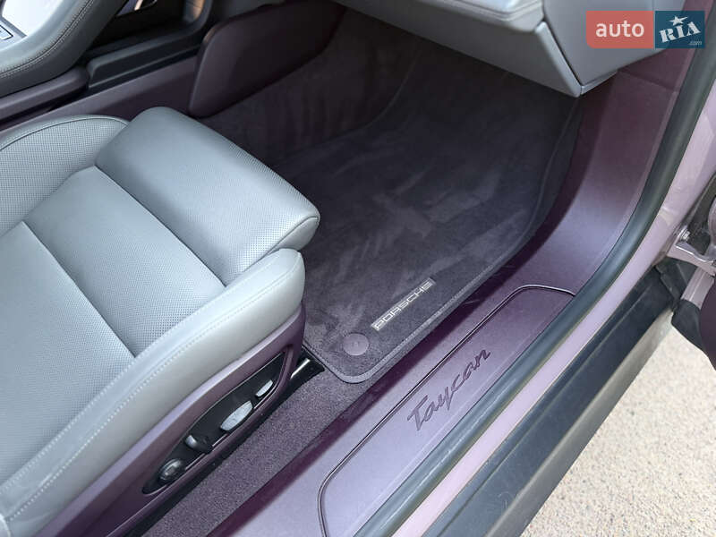 Седан Porsche Taycan 2022 в Ровно фото 21 Седан Porsche Taycan 2022 в Ровно